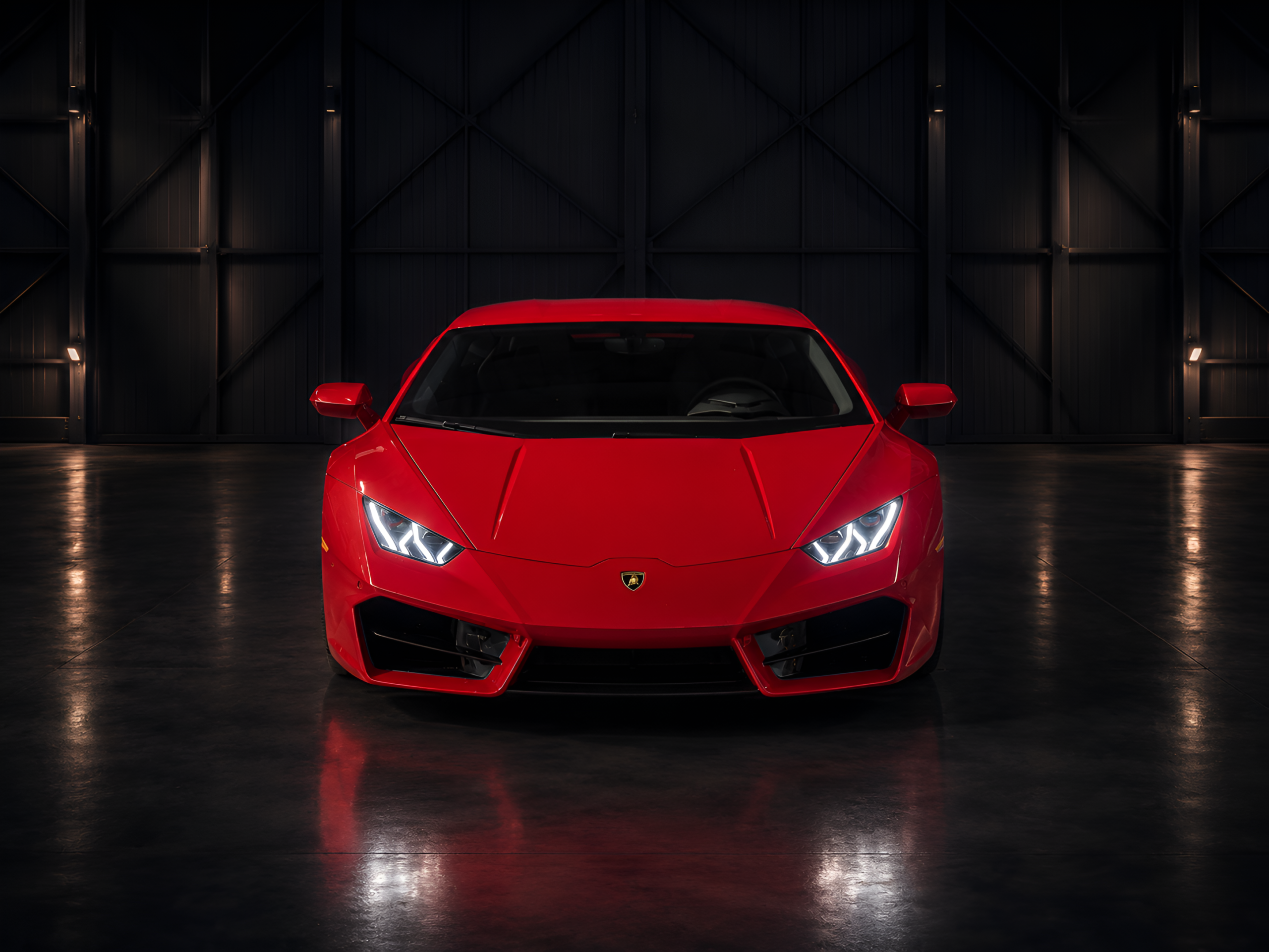 Lamborghini Huracán з увімкненими фарами
